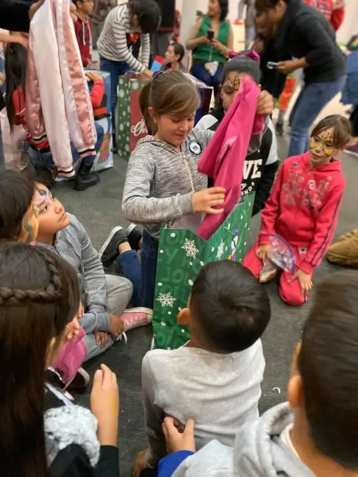 Recuerdo de Share the Love · diciembre de 2025 · 18