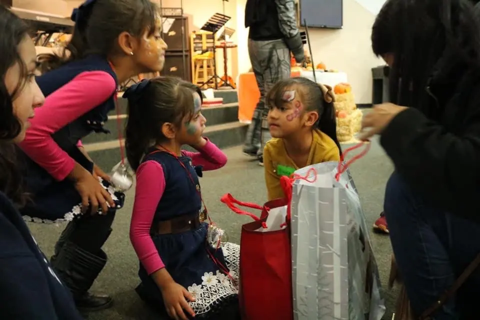Recuerdo de Share the Love · diciembre de 2025 · 32
